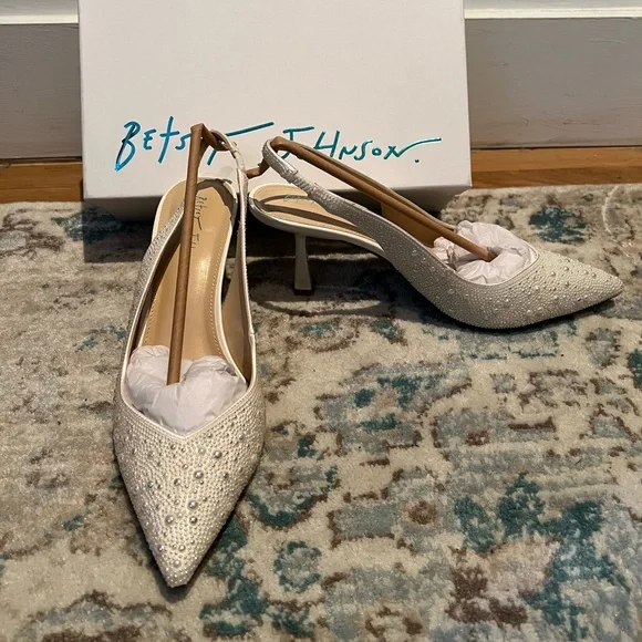 Betsey Johnson | Shoes | Never Worn Betsy Johnson Pearl  display picture 1